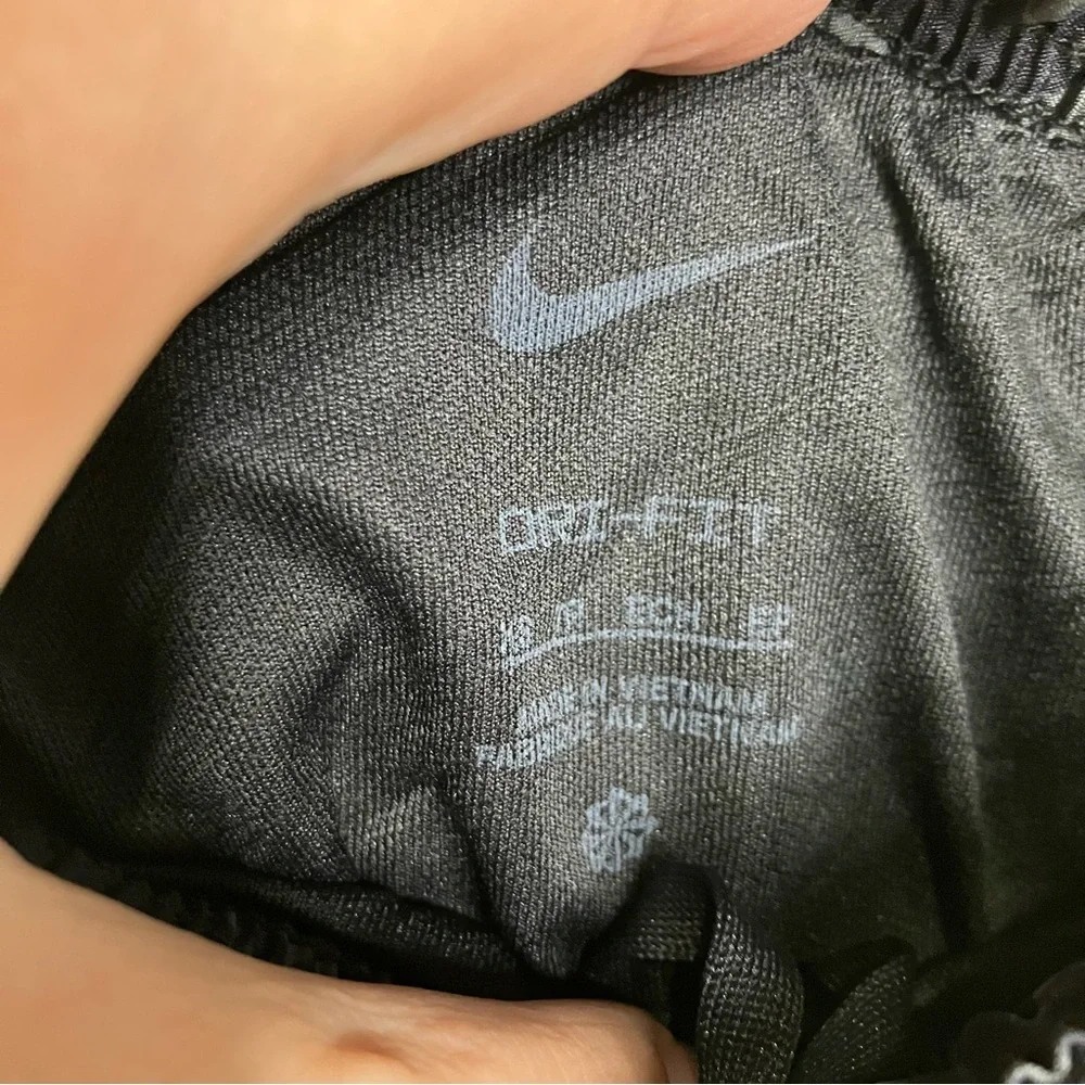 Nike Dri fit tempo shorts athletic activewear women’s size XS zero to move new‎